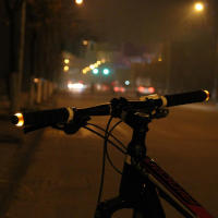 Luz De Seguridad Para Manillar De Bicicleta Barra De Luz Indicador LED Potenciado Por Batería Lámpara De Ciclismo Tapones De Fin De Manillar - details 0