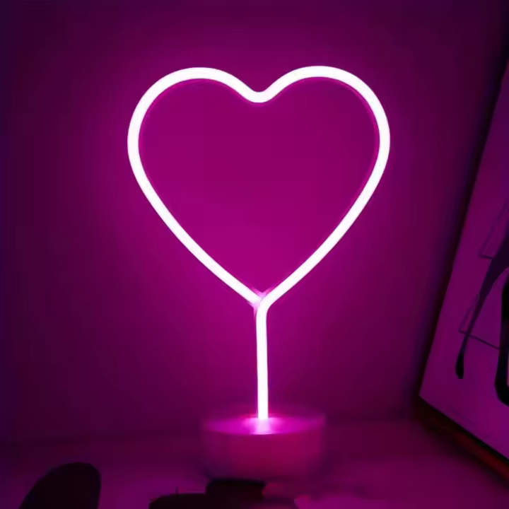 1pc Luz De Noche En Forma De Corazón LED Neón Rosa Con Base Potenciada Para Decoración De Habitación Y Fiestas - 1