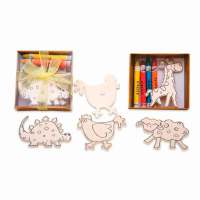 Caja regalo infantil con 4 imanes de madera en forma de animales cada una y 4 ceras para colorear. Perfecta para regalar a niños y niñas en fiestas de cumpleaños, colegios, guarderías y eventos infantiles. Con elegante lazo amarillo. Medidas 8X2X8 Cm. - details 2