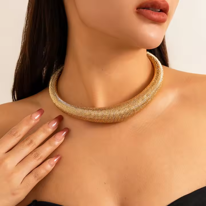 Collar Gargantúa De Metal Pesado Para Mujeres Vintage Y Grunge Estilo Steampunk Cadena Gruesa Collar Torques Adecuado Para Hombres Y Mujeres Fiesta - 1