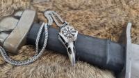 Collar Munin Cuervo de Odin Mundo Vikingo / Acero inoxidable / Vikings / Vikingos / Mitologia Nordica / Vegvisir / Ragnar Lothbrok / Joyeria Vikinga / Bisuteria Vikinga / Asgard / Escudera / Edad Media / Medieval / Runas vikingas / Simbolo de Proteccion - details 2