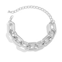 Collar Corto En Cadena Gruesa CCB Para Mujer Joyería De Moda Statement Colgante Redondo Accesorio De Cuello Trendy 2024 - details 6