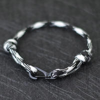 Pulsera Ajustable De Cordón Paracord Para Hombres Y Mujeres Adorno De Supervivencia Al Aire Libre Joyería De Amigo Ideal Para Aventuras Al Aire Libre - details 2