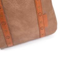 Bolso de mano estilo Boho para mujer, bolso de ecopiel vegana con detalles troquelados, bolso apricot ligero y versátil para primavera y verano, ideal para ciudad o escapadas | Sara Bags - details 3