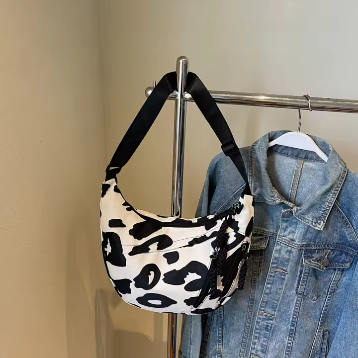 Bolso De Hombro Grande Para Mujer Bolsa De Dumpling Casual Bolso De Mano De Hobo Para Viajes Al Aire Libre - 1