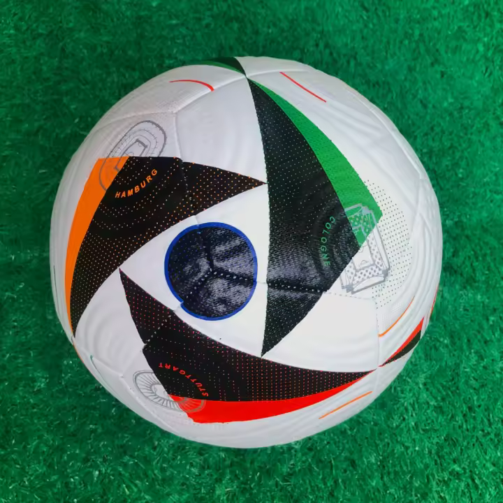 Bola De Fútbol Profesional Tamaño 5 Material PU Cuero Oficial Para Partidos En Práctica Color Negro Para Campo De Grama - 1