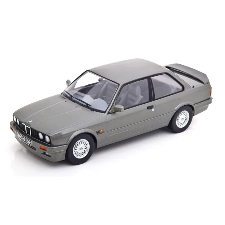 KK Escaleras 1/18 BMW M3 ITALO 320iS E30 GRIS METALICO 1989 - KKDC180881 - 1
