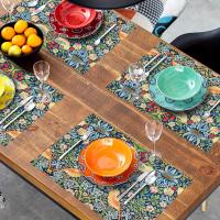 Mantelos De Lino Resistente Al Calor Con Estampado Floral De Pimpernel Y Pájaros Para Comedor Y Fiestas En Rojo Verde Azul - details 5