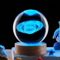 Lámpara De Noche De Cristal Saturno 1pc Con Base De Madera Y Puerto USB Decoración De Ambiente Para Dormitorio Regalo De Fiestas Luz De Mesa - details 0