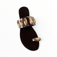 Sandalias mujer vaca animal print cow, detalles dorados y anillo separador, planta del pie plana y acolchada, cómodas y ligeras tendencia 2025 tulipano - details 0