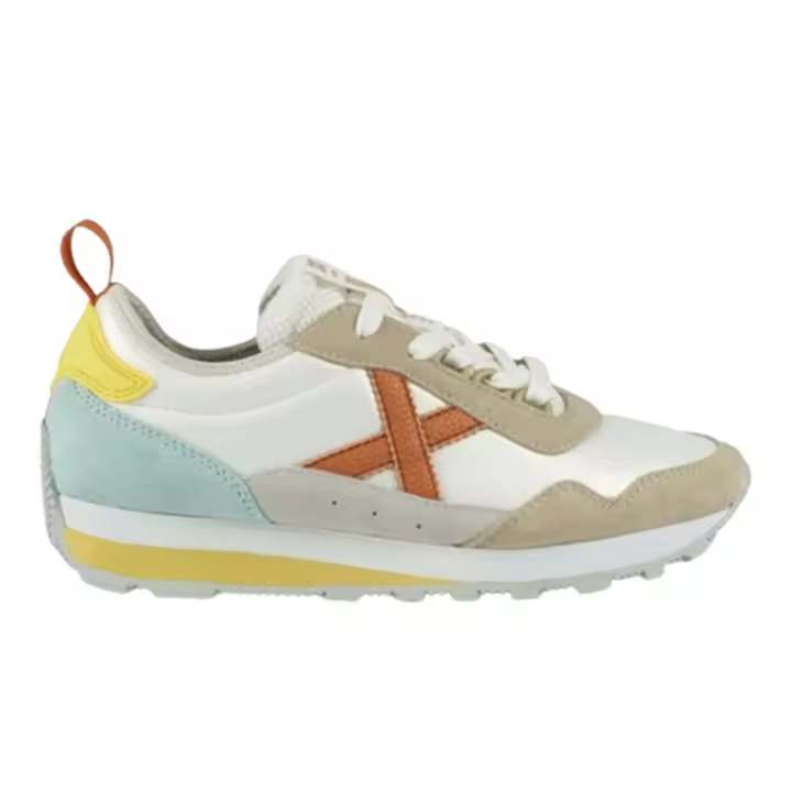 Shoes Deportivas Mujer marca Munich modelo Um Wmn 30 para mujer en color blanco - 1