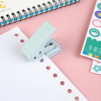 Pulverizador De Agujeros Pequeño Y Portátil Para Papel Kawaii Oficina Escuela Suministros De Encuadernación Estilo Japonés - details 1