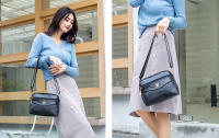 Bolso De Hombro Para Mujer En Cuero PU Sólido Moda Bolso Cruzado Small Bolsas Femininas Con Cierre De Cremallera Y Decoración De Flores - details 4