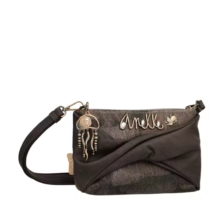 Bolso bandolera Land - Anekke Dreamverse - Tamaño pequeño - Original diseño de mano - Compartimento principal con cierre de cremallera - Bolsillo exterior trasero con cremallera - Asa bandolera regulable y extraíble - Ref. 39713-295 - Mide 23 x 16 x 5 cm - 1