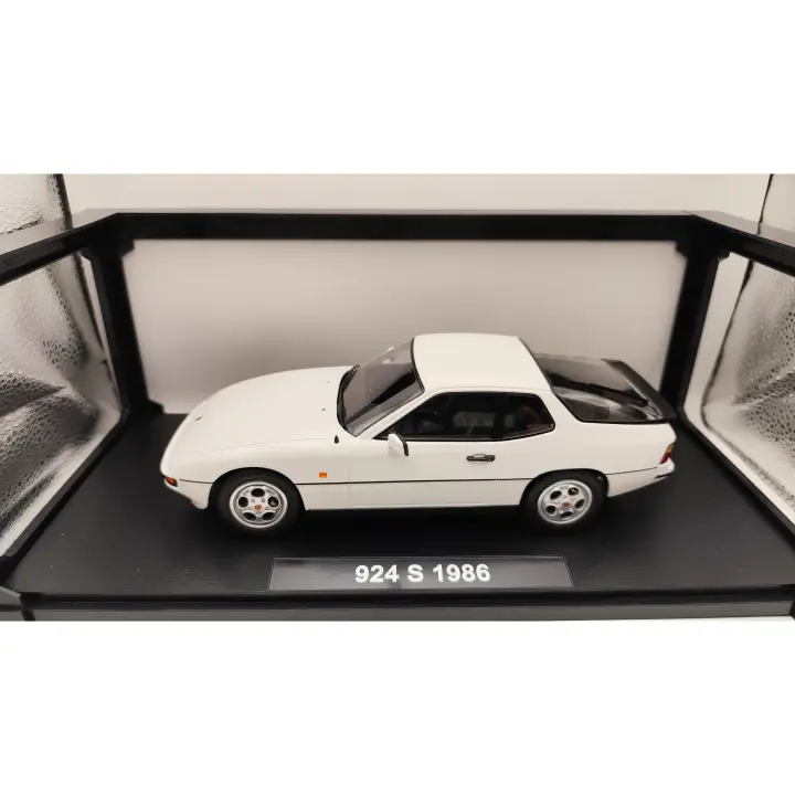 PORSCHE 924 S COUPE 1986 WHITE 1:18 KK-SCALE REF. KKDC180771 - 1