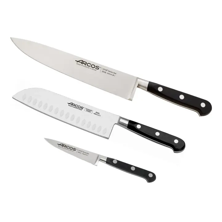 Arcos Set de Cuchillos de Cocina 3 piezas - Cuchillo Profesional - Hoja Acero Inoxidable Forjado NITRUM - Mango Polioximetileno (POM) - Negro - Mondador + Santoku + Cocina -  Apto Lavavajillas - Marca Arcos - 1