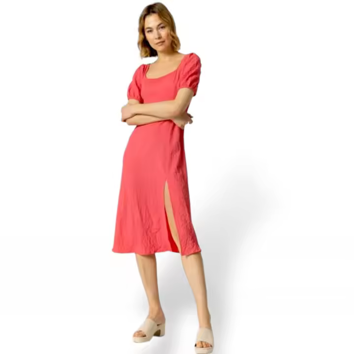 Vestido con espalda en nido de abeja de Tiffosi, con cuello redondo, manga corta con goma y apertura lateral frontal. - 1