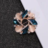 Broche De Moda Para Mujer Bauhinia Con Cristal Y Flores Opal Accesorio Para Bufandas Y Ropa Tipo De Broche De Pin - details 4