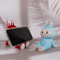 Soporte De Teléfono Kawaii Anime LABUBU Decoración De Escritorio Para Ver TV Juguetes De Muñecos Lindo Regalo Para Todas Las Edades - details 0