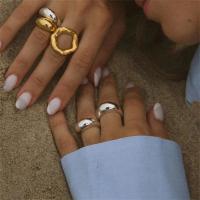 Anillo De Dedo Cuadrado Con Textura De Flor Geométrica Y Círculo Irregular En Oro Plateado 18K Para Mujer Joyería De Moda - details 7