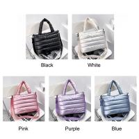 Bolso De Hombro De Nylon Puffer Para Mujer Invierno Bolso De Mano Chic Cuadrado Suave Cierre De Cremallera Estilo Versátil - details 3