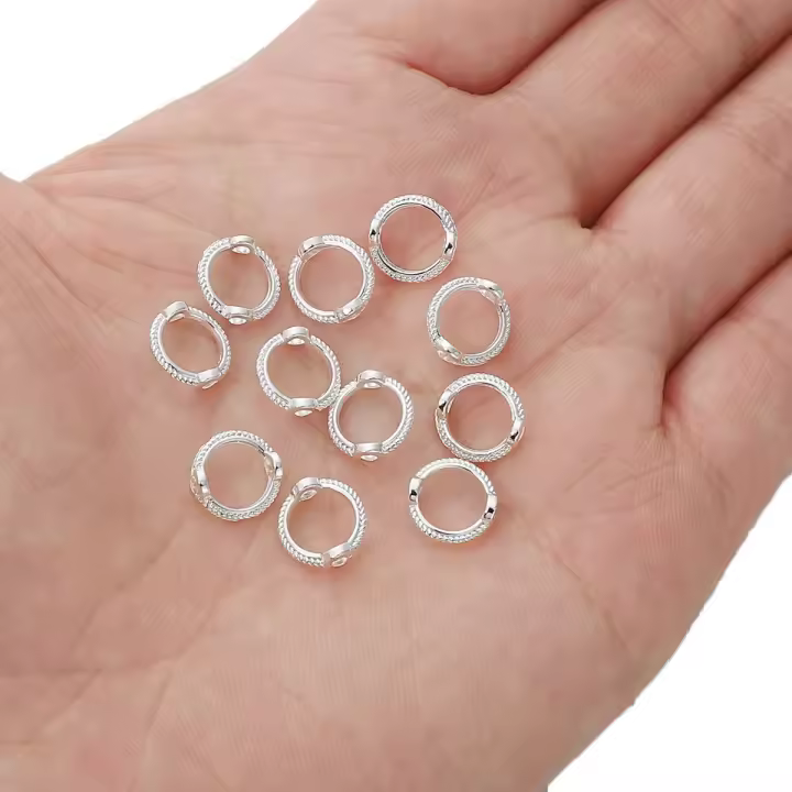 Set De 50 Piezas De Abalorios De Aleación Con Retención De Color Para Manualidades Joyería DIY Anillo De Agujero Doble Y Bola De Hilo Para Bolsos - 1