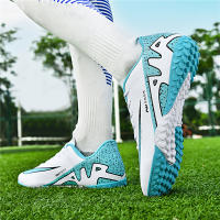 Nuevos Zapatos De Fútbol Ultraligeros Para Hombres Con Suela De Goma Respirables Y Microfibra Botas De Fútbol De Interior Con Tornillo Largo Entrenamiento Deportes Y Moda - details 8