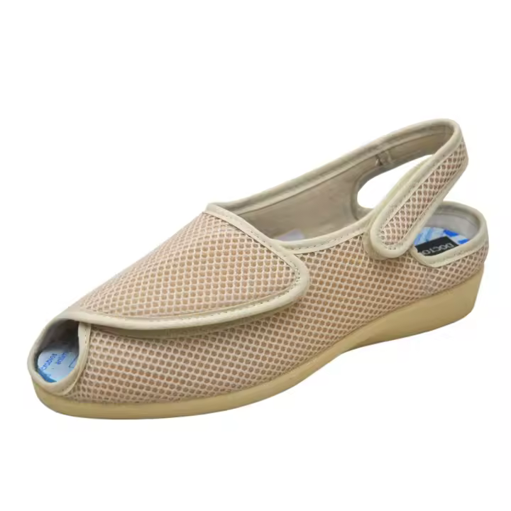 Shoes Zapatillas Para El Hogar marca Doctor Cutillas para mujer en color beig - 1