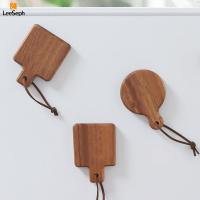 Abrepuertas Magnético De Madera De Acacia Leeseph Personalizable Creativo Para Favor De Boda Cervecería Barra Eco-amigable - details 3