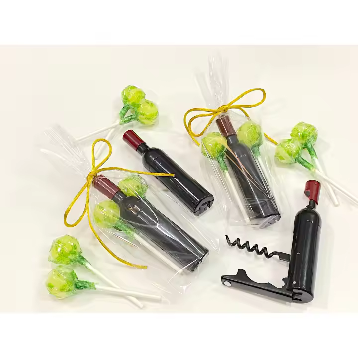 Lote de 10 sacacorchos en forma de botella con imán y dos caramelos con palo sabor a mojito en bolsa de regalo - Regalos para invitados de boda,  comuniones, bautizos, aniversarios - 1