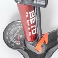 Bomba de aire de alta gama de pie para presurizadores y bicicletas con manómetro 28" - Aluminio - Max. 180 PSI - BETO  TuboPlus - Presurizador de Pelotas de Tenis y Padel - details 1