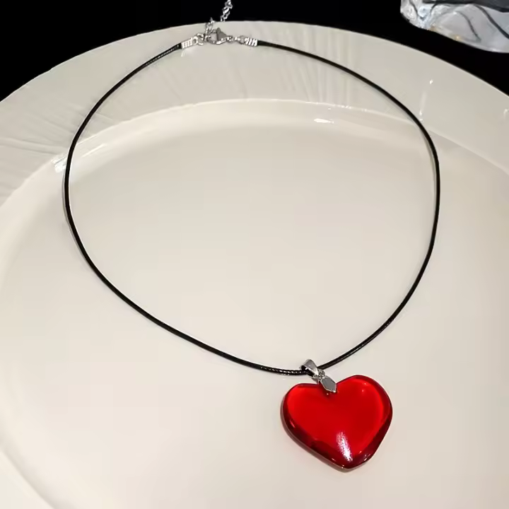 Collar Colgante Corazón Rojo Para Mujeres Y Niñas Cadena De Cuero Negra Con Cristal De Vidrio Joyería Y2k Regalo Para Amigos - 1