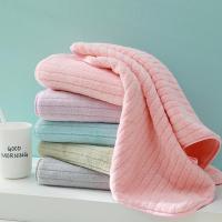 Toalla De Cara De Fleece Coral Absorbente Y Suave Para Adultos Toalla De Mano De 14x29 Pulgadas Estilo Rayado Para Baño Y Ducha - details 3