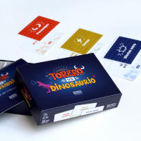 República Bananera Games - Torero vs Dinosaurio - El juego de cartas de luchas surrealistas que te hará reir como nunca - details 2