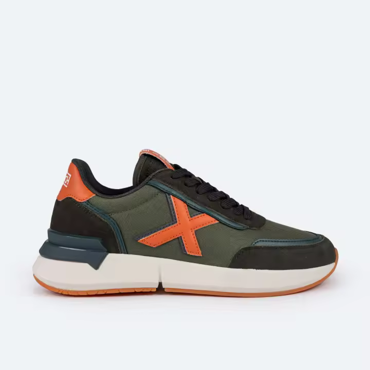 Zapatillas Munich Versus Verdes – Estilo Urbano - Calzado deportivo de moda para hombres y mujeres, color verde, marca Munich. - 1