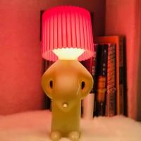 Lámpara De Mesa Creativa Con Diseño De Niño Malicioso Luz De Lectura LED Única Para Dormitorio Luz Nocturna Regalo Para Niños - details 1