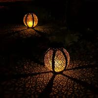 Lámpara Solar Para Jardín Exterior Decorativa Impermeable De Metal Lámpara Redonda Hueca Proyección Colgante Iluminación Solar Contemporánea - details 7