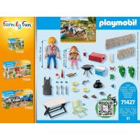 PLAYMOBIL family fun, barbacoa en casa (71427) padre con delantal, niña, con todos los accesorios para un dia de picnic al aire libre - details 0