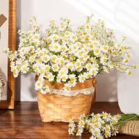 12pcs Flores Artificiales De Margarita Pequeñas Para Decoración De Mesa De Fiesta De San Valentín Boda DIY Hogar Decoración De Aniversario - details 3