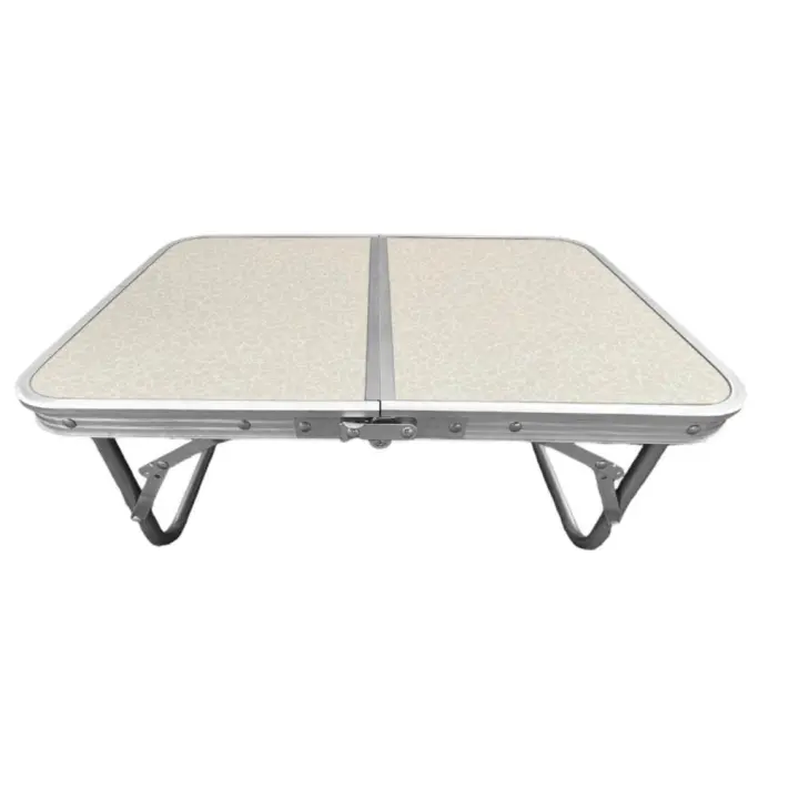 Mesa baja plegable camping, color crema, 60x40x25 cm, patas y tablero plegables, máx. 20 kg, aluminio y madera MDF, antideslizante, antivuelco, plegado compacto, mesa portátil, resistente y duradera, cierre de seguridad, asa de hombro y de mano - 1