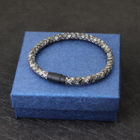 Pulsera De Cuero Minimalista Para Hombre Con Hebilla Magnética Accesorios De Moda Stackable Pulsera De Lujo Para Ocasiones Casual - details 2