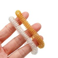 Set De 9 Piezas De Anillos Y Pulseras De Acupresión Para Masaje De Mano Y Muñeca Alivio Del Dolor Sensorial Espinoso Tamaño Medio Pequeño Grande - details 15