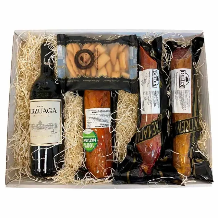 Gran Cesta Gourmet Deliex Delicias de Extremadura con vino embutidos y picos para acompañar - 1