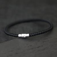 Pulsera De Hilo Rojo Con Hebilla Magnética Estilo Simple Unisex Joyería De Amistad Accesorios De Playa Regalo Pulsera De Cuerda Magnética Para Camaradería - details 5