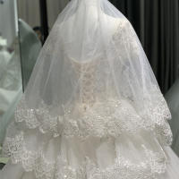 Velo De Novia De 2 Niveles Con Comb Largo Hasta El Final De Los Dedos Vinoprom Material De Poliéster Fibra De Bambú Origen Jiangsu China - details 4