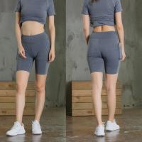 Pantalones cortos de Yoga para mujer con bolsillos laterales Fitness Running elásticos ajustados de secado rápido pantalones de cinco cuartos 2046 ropa deportiva - details 11