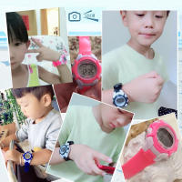 Reloj Digital Para Niños Resistente Al Agua Con Correa De Silicona Deportiva Pantalla LED De 7 Colores Regalo Para Estudiantes Para Niñas Y Niños Entre 3 Y 10 Años - details 5