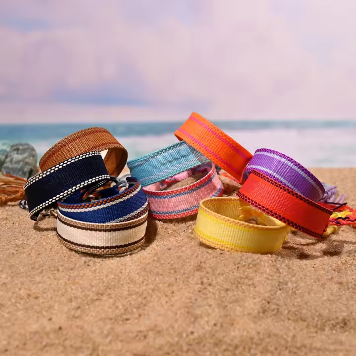 10Pcs/Lot Pulseras De Amistad Para Mujeres Y Hombres Verano Playa Bohemio Tejidas Con Encanto Para Niñas Pulseras De Yarn Sin Cierre Metálico - 1