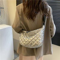 Bolso De Hombro Para Mujer Vintage De Nylon Impermeable Y Casual Bolso Hobo Crossbody Con Cierre De Cremallera Interior Líquido Suave - details 11