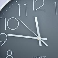 Reloj de cuarzo Silencioso 35cm sin TicTac with Pilas Reloj para Sala de estar dormitorio Oficina Cocina Aula (Gris Blanco) - details 1